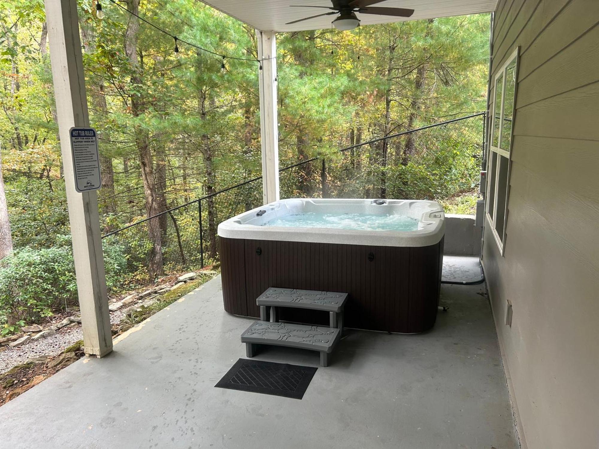 New Listing! Robin'S Nest - 4 Bed - Hot Tub & Game Room Dahlonega Zewnętrze zdjęcie