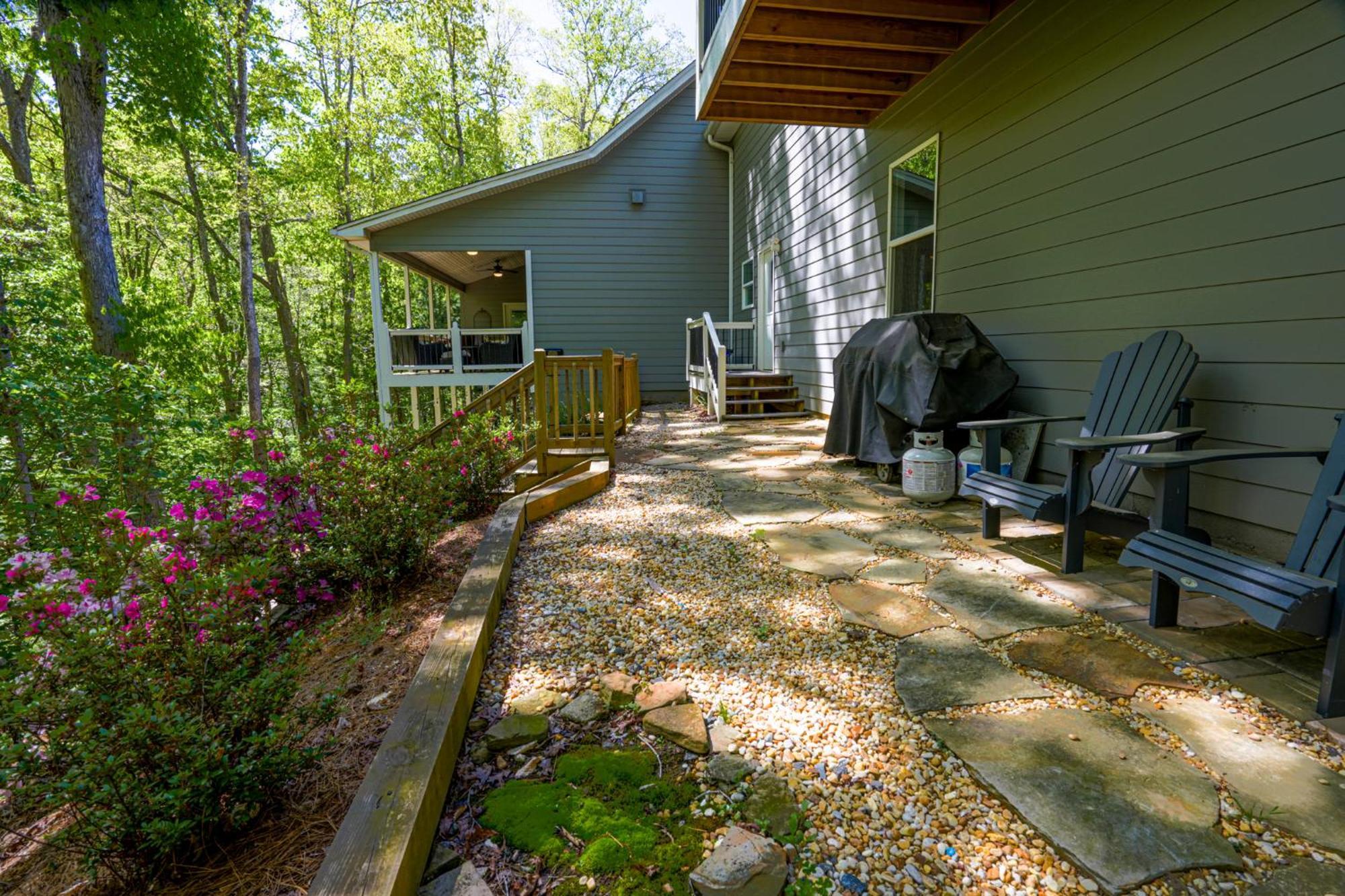 New Listing! Robin'S Nest - 4 Bed - Hot Tub & Game Room Dahlonega Pokój zdjęcie